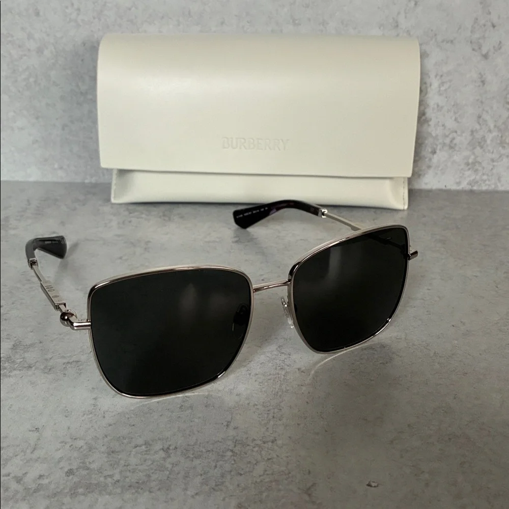 Burberry BE3158 1005/87 Square Metal Sunglasses Gold Gray 58-16-145 NWOT